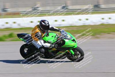 media/Jan-20-2023-Fastrack Riders (Fri) [[f2ad32aba3]]/Level 1/session 3 turn 9/